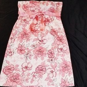 Strapless dress w/ silk bow